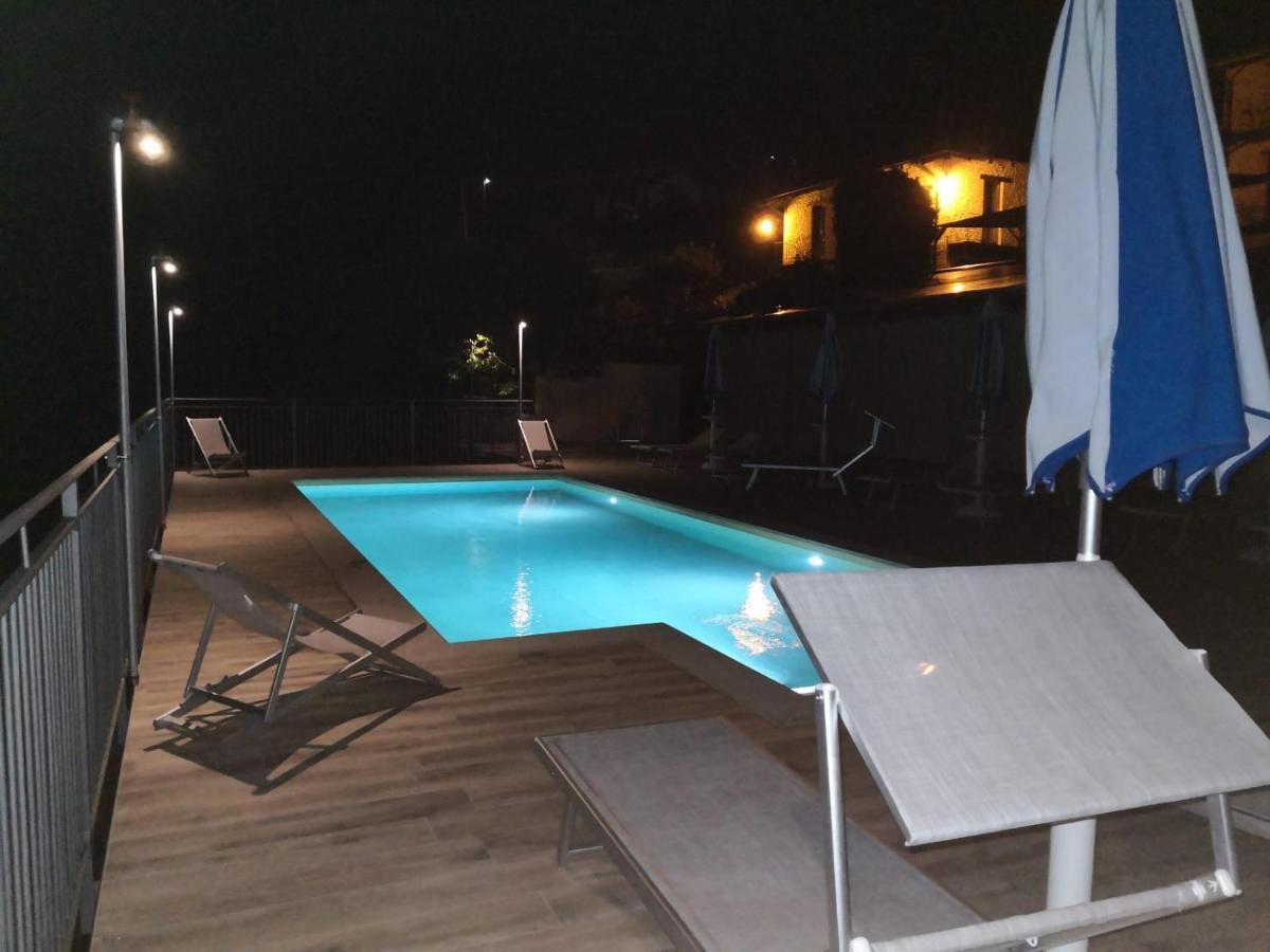 Bed and Breakfast Da Fabiana Bossolasco Exterior foto