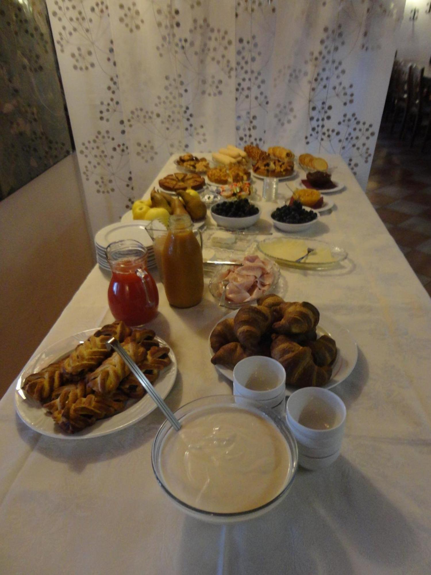 Bed and Breakfast Da Fabiana Bossolasco Exterior foto