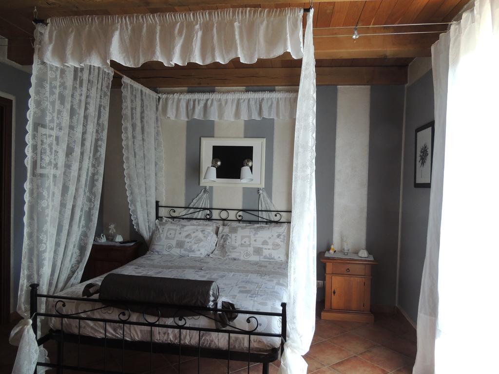 Bed and Breakfast Da Fabiana Bossolasco Exterior foto